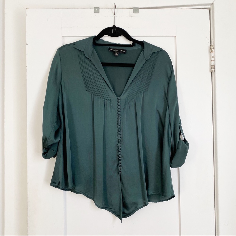 Elizabeth & James Green Silk Long Sleeve Blouse